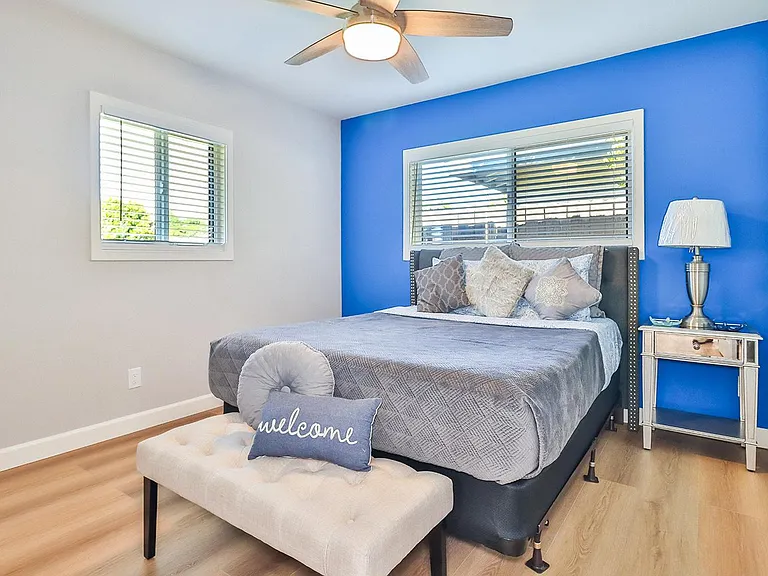 Queen bed