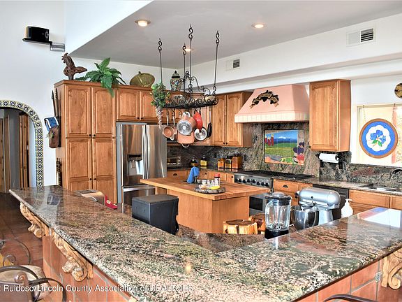 3rd image of 122 Deer Valley Dr