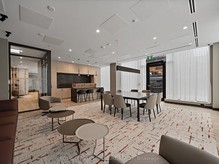 664 Spadina Ave #701 — Photo 31