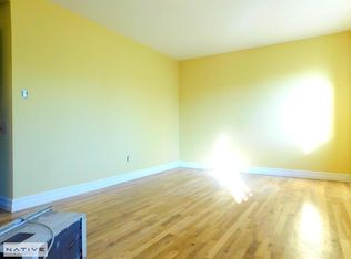 5964 57th Rd APT 2, Maspeth, NY 11378