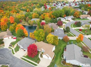 9 White Oak Ct, Washington, IL 61571