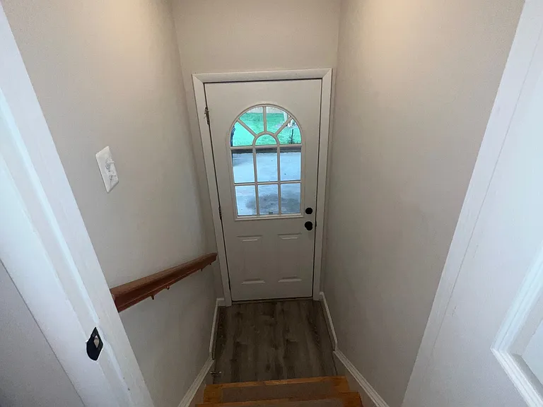 7504 Fairwood Ln — Photo 29