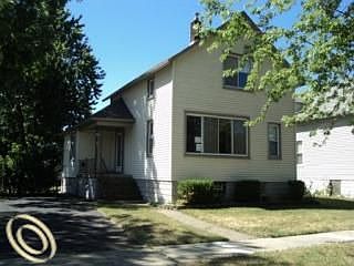1st image of 555 Cherry St