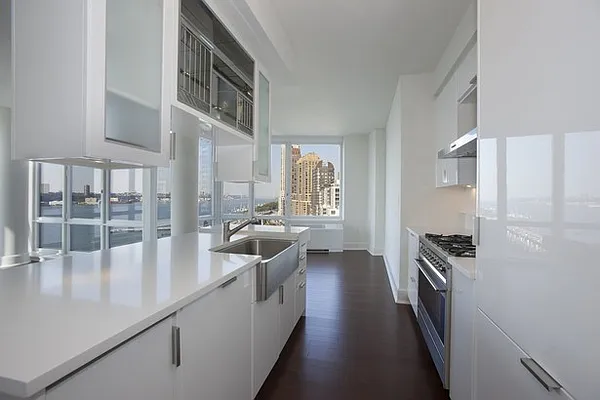 Rented by BLU Real Estate | media 25