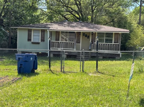 1504 S 11th St, Leesville, LA 71446