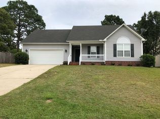 3113 Winesap Rd, Hope Mills, NC 28348