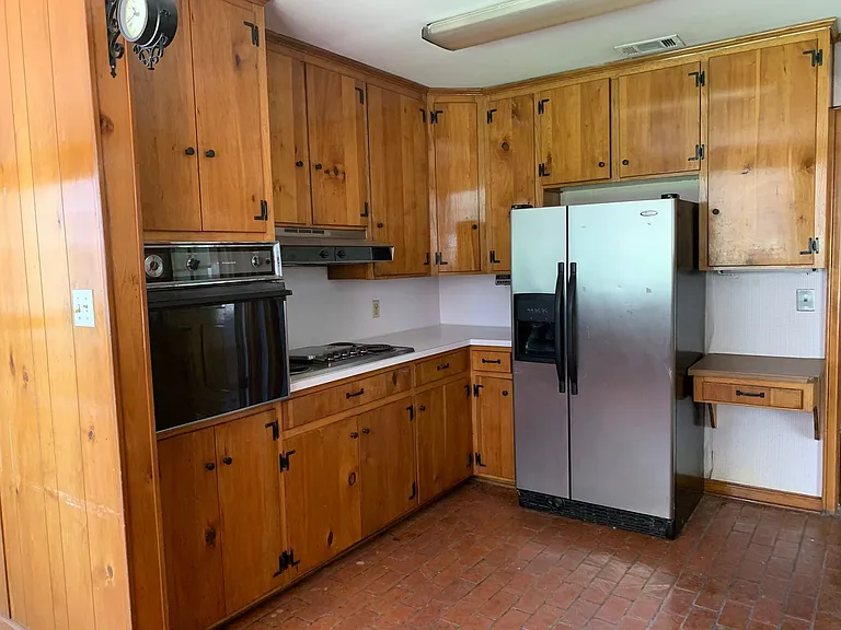 866 W Lakeview Dr — Photo 5