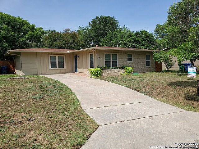 1st image of 135 Shropshire Dr