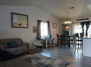 2304 Hacienda Pl, Arvin, CA 93203