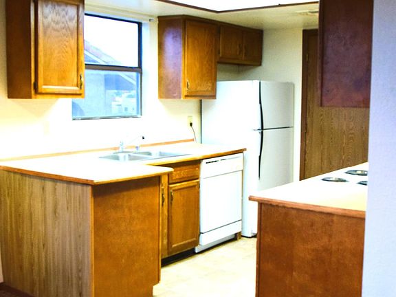 4th image of 3353 Venus St APT D