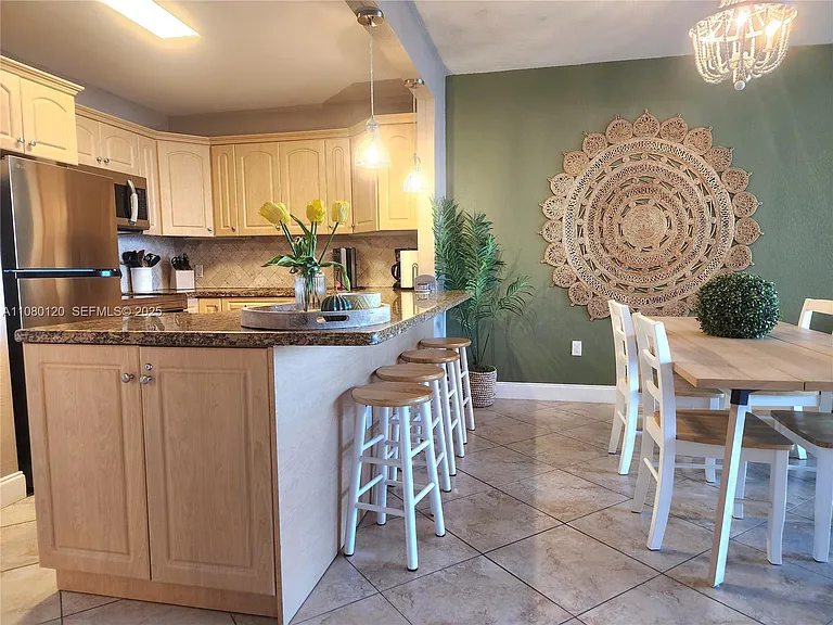 3505 S Ocean Dr #407 — Photo 9