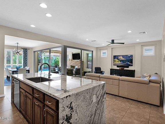 4th image of 1571 E HESPERUS Way