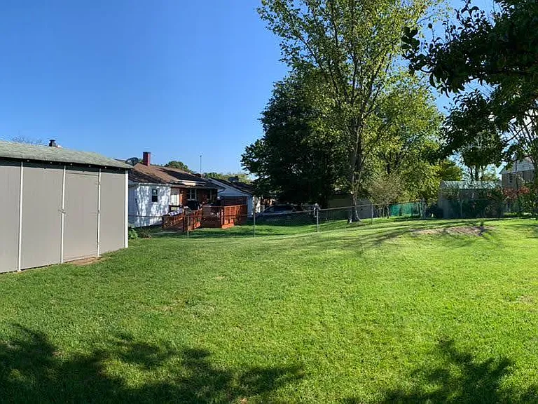 9305 Davidson St — Photo 5