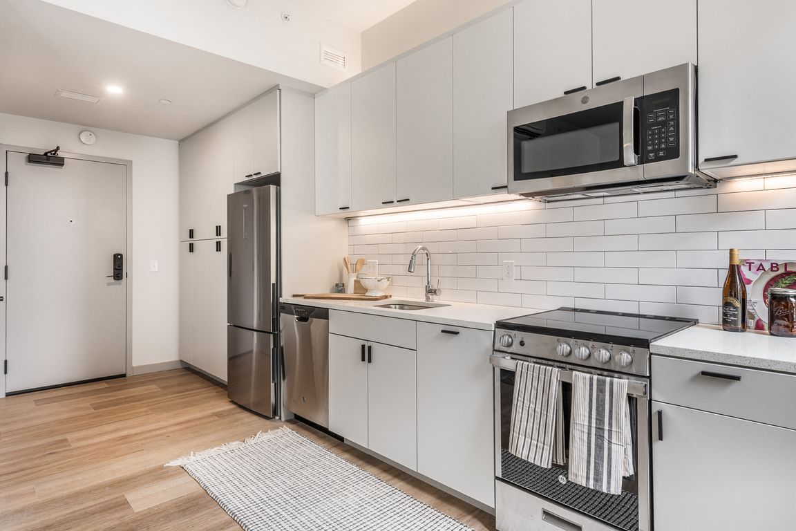 One Bedroom Apartment