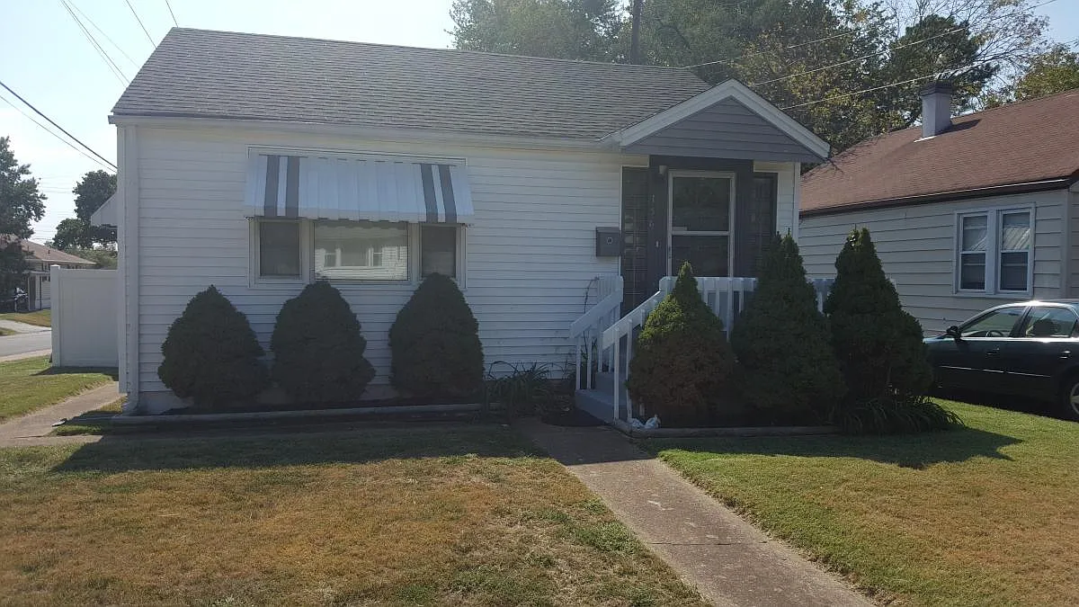 156 Monica Dr photo 1