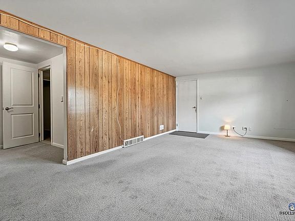 5th image of 1323 E Rosita Dr