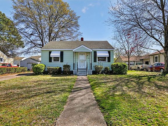 2nd image of 801 Finchley Rd