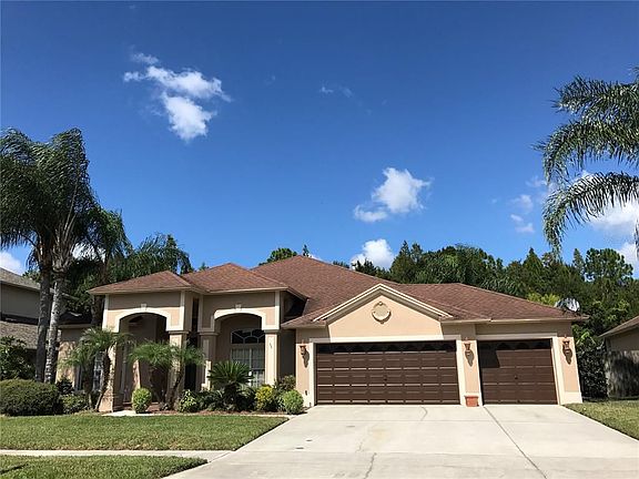3rd image of 18110 Royal Forest Dr