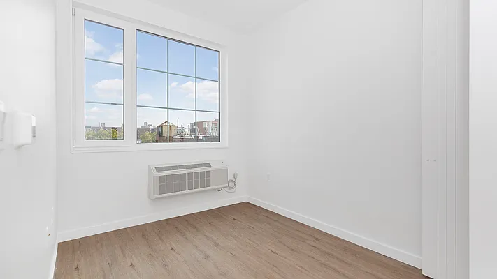 Rented by Nooklyn NYC LLC | media 62