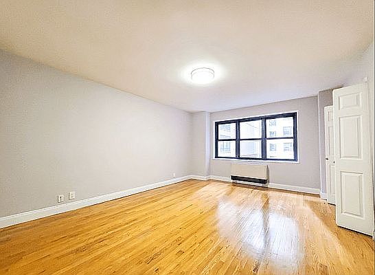 1st image of 305 E 47th St #4M
