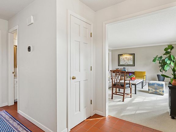 5th image of 3620 Ashbury Rd