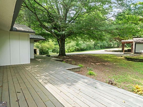 5th image of 7580 Blacks Mill Rd