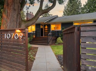 10709 14th Ave NE, Seattle, WA 98125