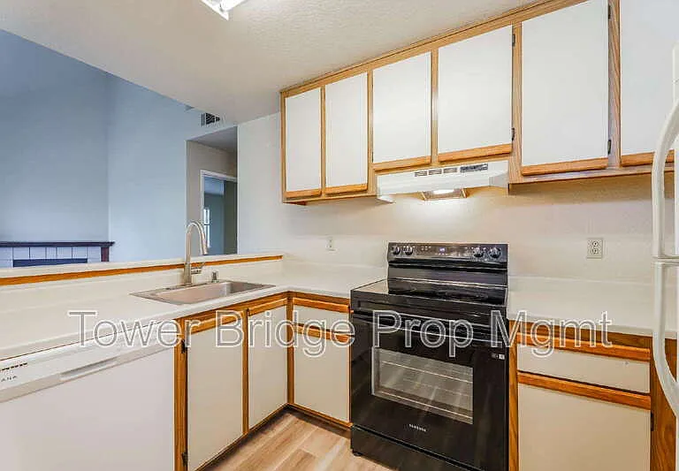 1019 Dornajo Way #246 — Photo 7