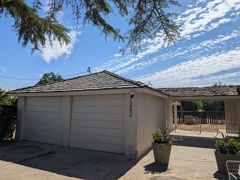 7262 S Cedar Ave — Photo 24