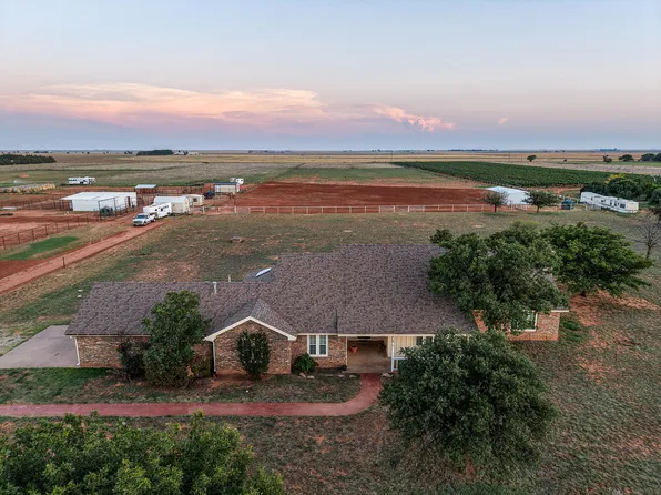 10025 Woodrow Rd, Ropesville, TX 79358