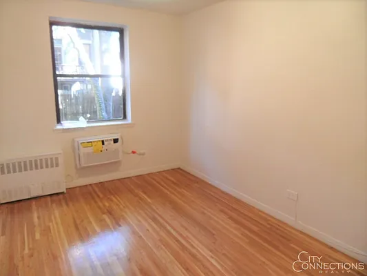 Rented by City Connections Realty | media 14