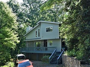 129 Mountain Rd, Maggie Valley, NC 28751