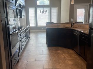 1900 W Linda Ln, Rogers, AR 72758
