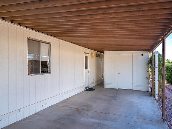 4th image of 566 S Park View Cir