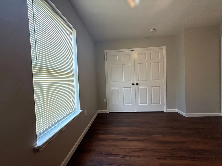 2702 Greenwood Ave — Photo 14