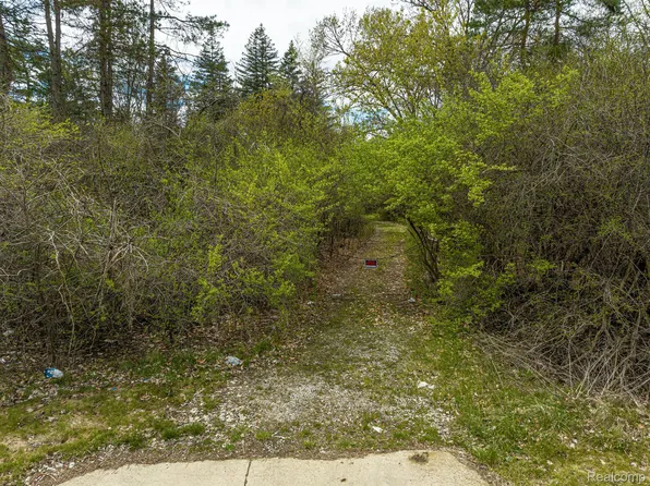 7200 Telegraph Rd, Bloomfield Hills, MI 48301