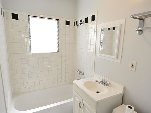 4th image of 632-636 Echo Park Ave #632