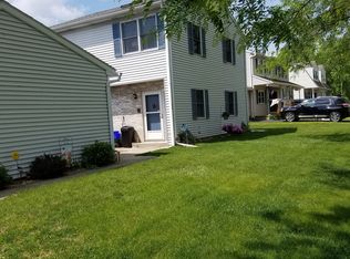 100 Cambridge Pl, Catasauqua, PA 18032