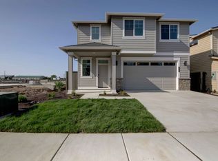 20740 SE Iron Horse Ln, Bend, OR 97702