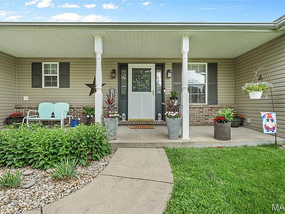 4th image of 510 Creekside Dr