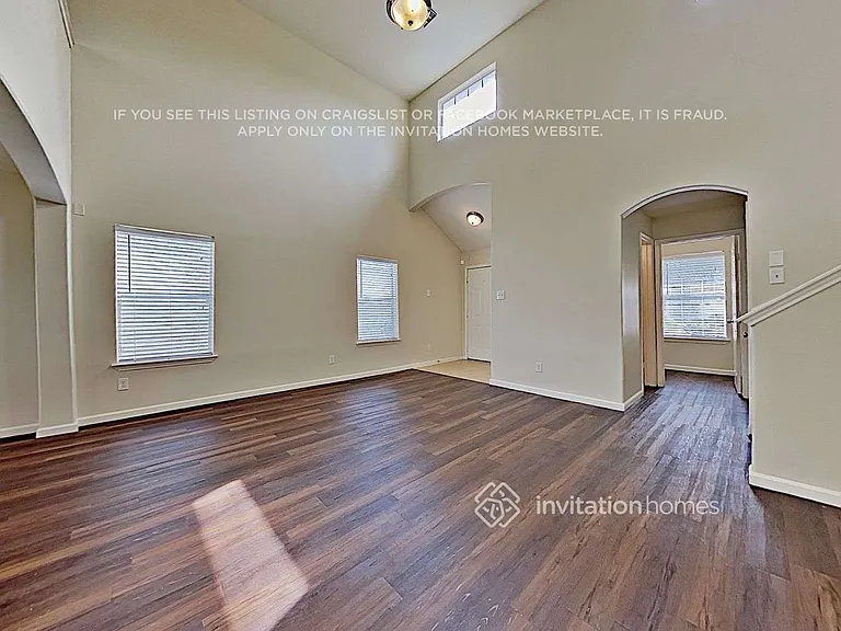 8542 Doskocil Dr — Photo 3