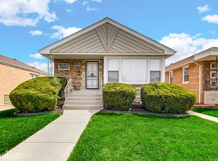 8235 S Whipple St, Chicago, IL