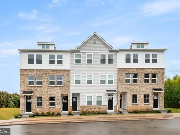 32-32B E Front St #B, Bridgeport, PA 19405