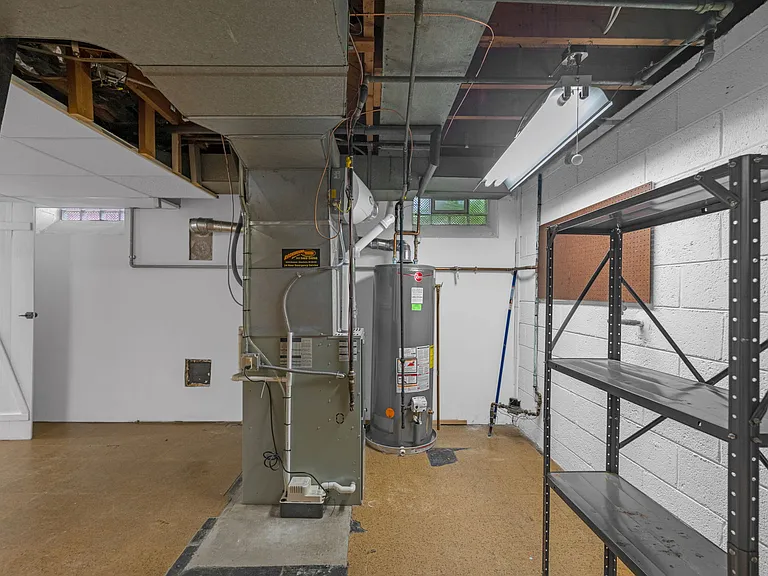 3020 Syracuse St — Photo 28