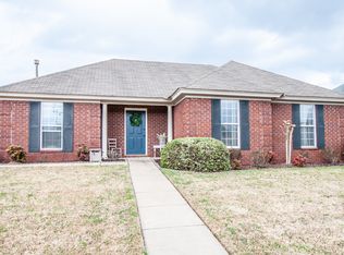 1915 Regent Rd, Prattville, AL 36066
