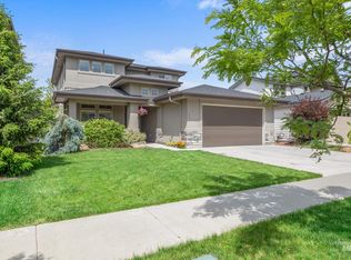 8041 S Red Cliff Ave, Boise, ID 83716