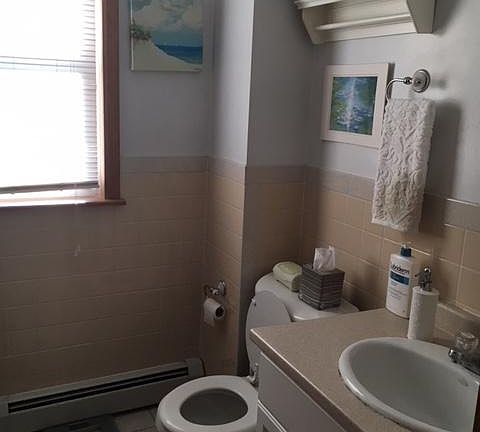 3rd image of 47 Lawrence Ave Fl 2nd