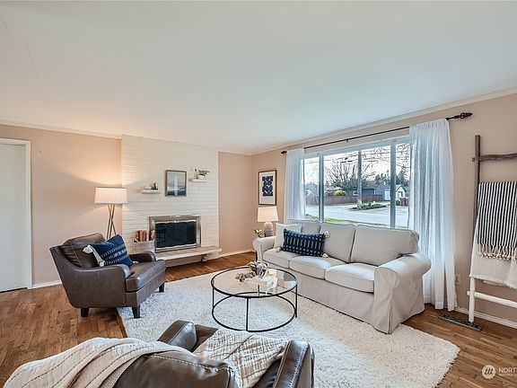 5th image of 4611 N Highland Avenue