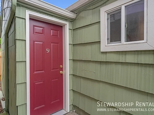 1793 Patterson Aly APT 9, Eugene, OR 97401