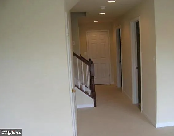 73 Spoon Sq — Photo 17